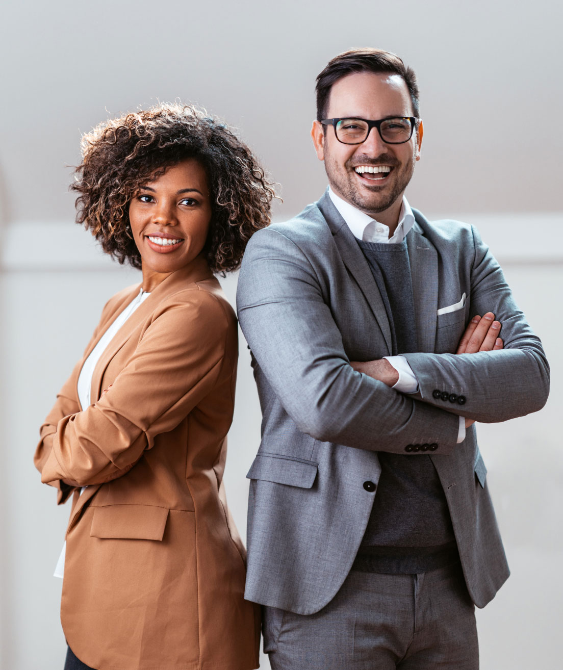 2 people smiling hero